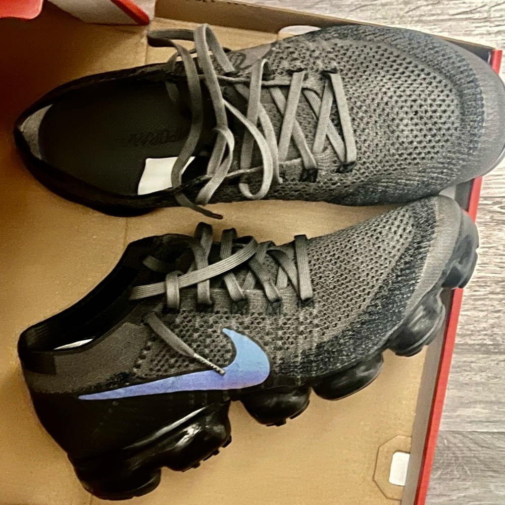 Nike Vapor max size 9.5 - Gunmetal Gray